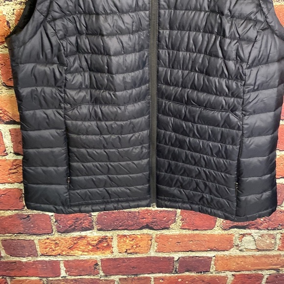 Columbia Black Classic Powder Pillow Warm Lightweight Puffer Vest Size 1X - Picture 4 of 12